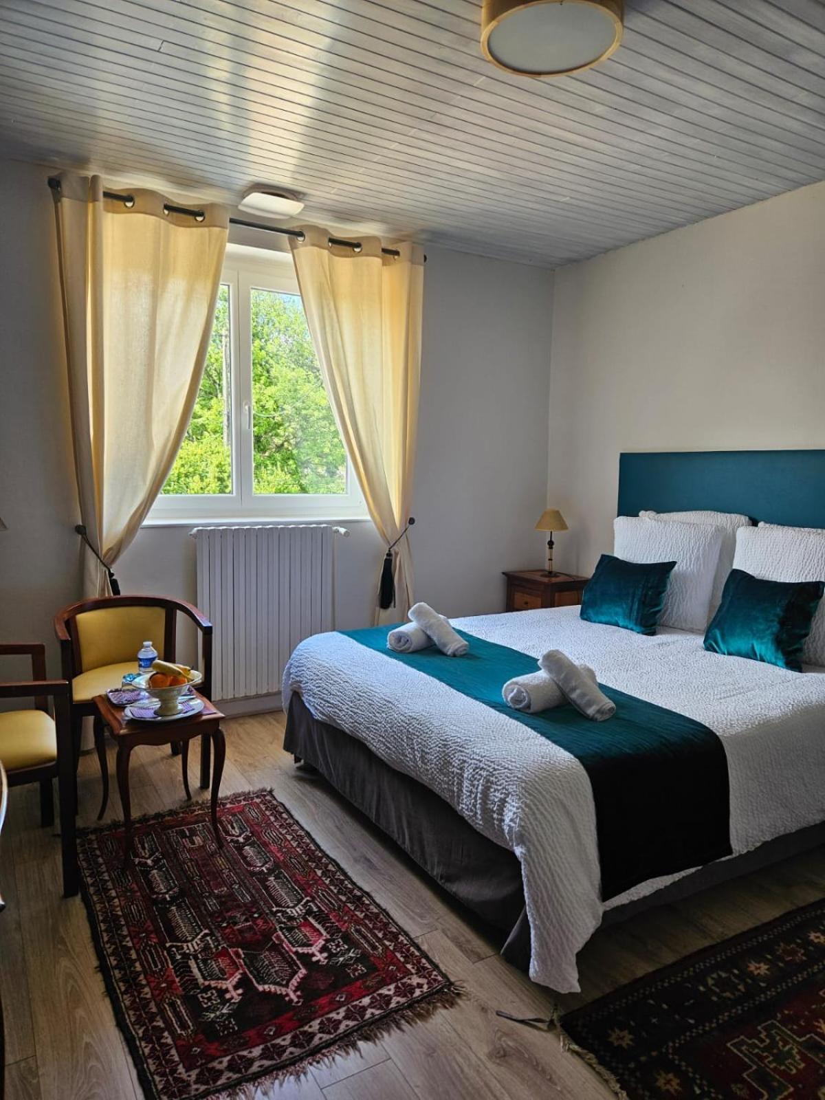 Hotel Domaine Bassy Saint-Gengoux-de-Scissé Zewnętrze zdjęcie